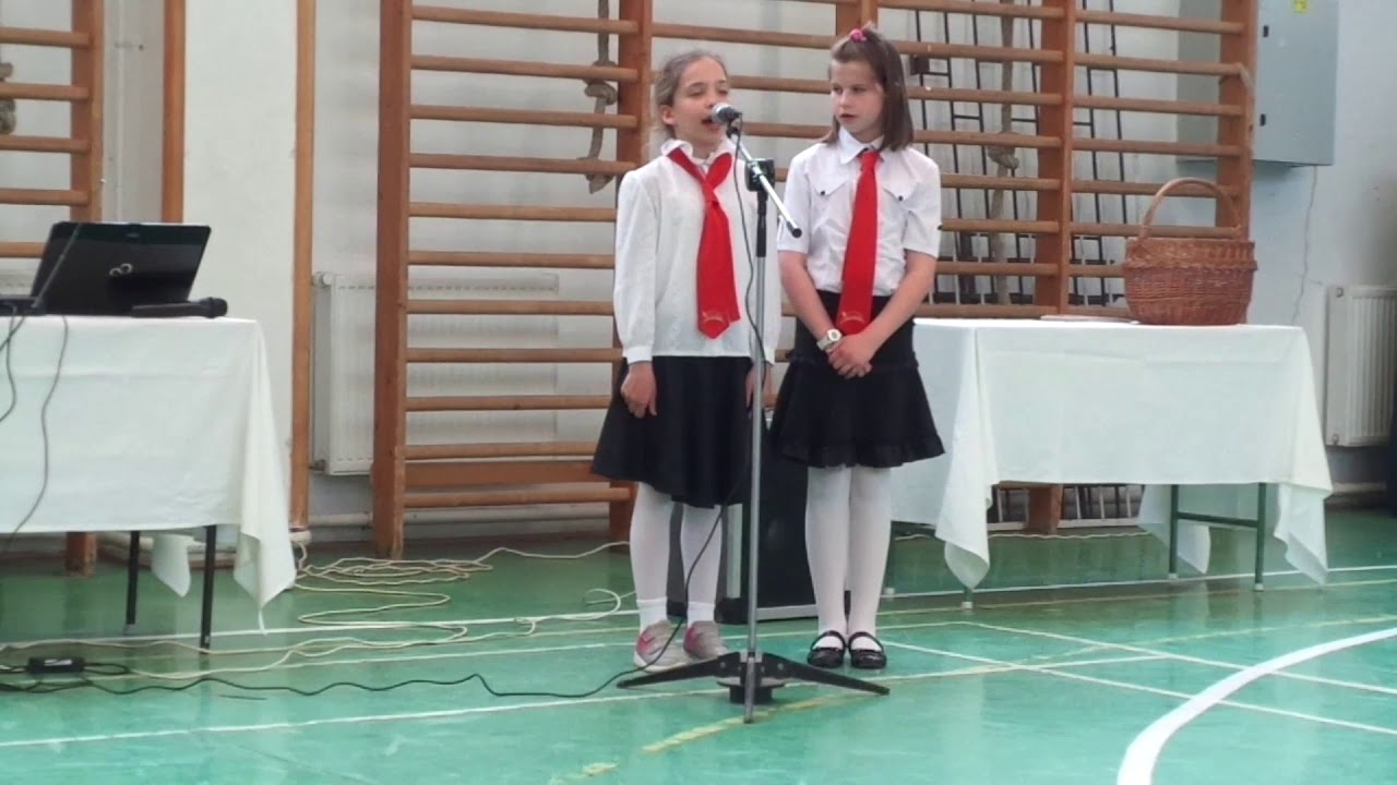 Fenyő Krisztina, Gomb&oacute;c Ad&eacute;l - K.L&aacute;szl&oacute; Szilvia: Tr&eacute;f&aacute;s vers