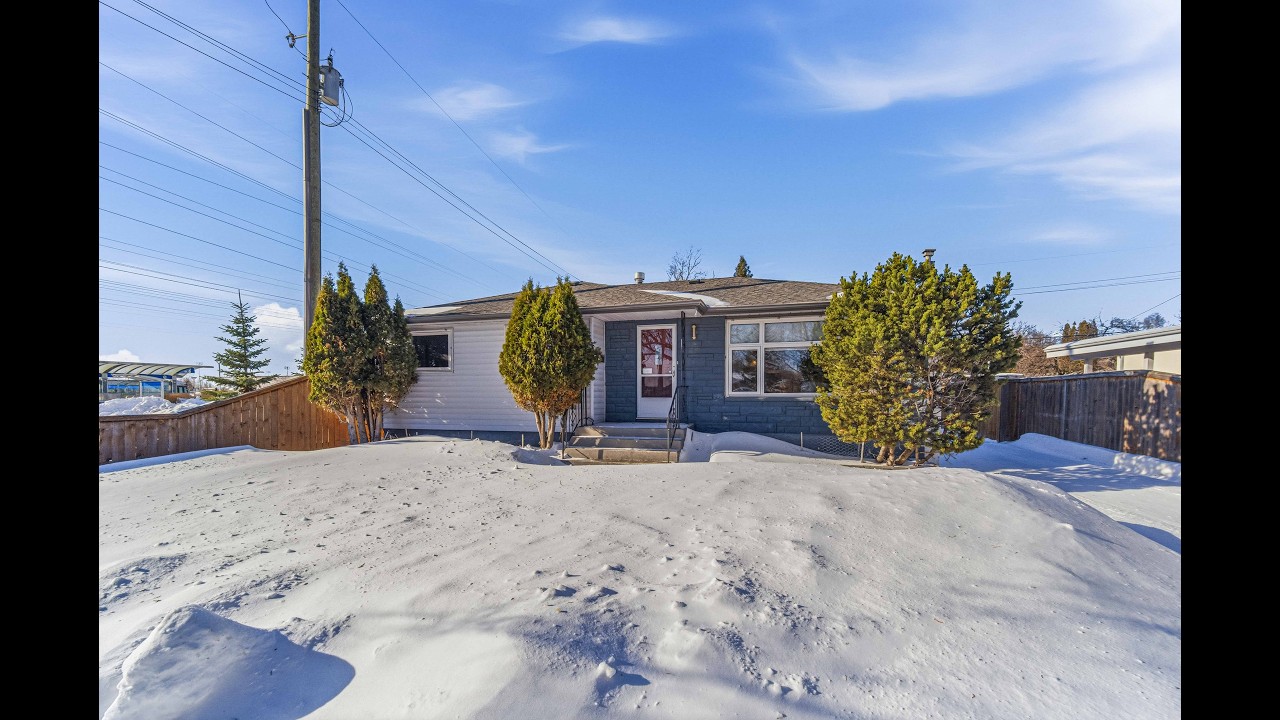 1455 Somerville - Welcome to this spectacular 1,106 sq. ft. bungalow in the Fort Garry neighbourhood