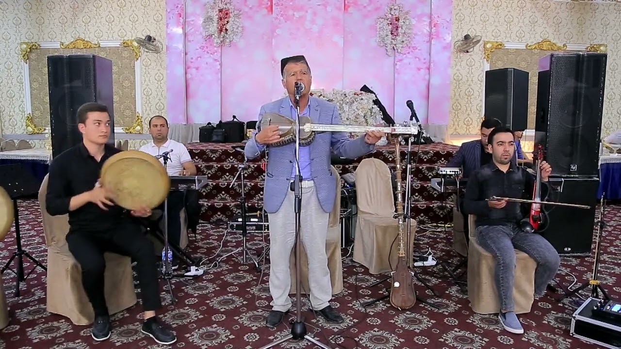 KOMILJON  BAROTOV KUYLAYDI