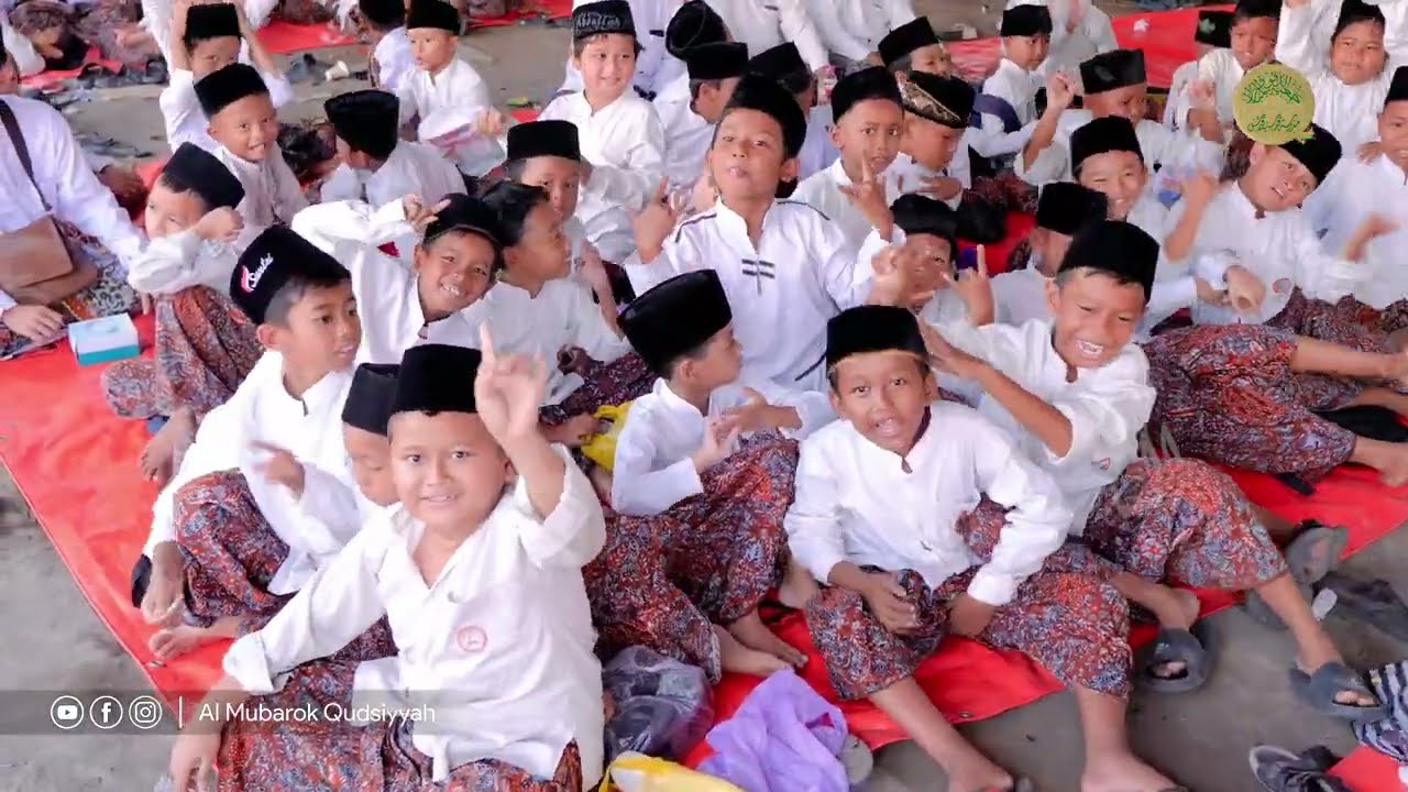 ASSALAMU'ALAIK - QOMARIL WUJUD - QUDSIYYAH ROUDLOTUNA - QOMARUN | UST. APANG & AL MUBAROK QUDSIYYAH