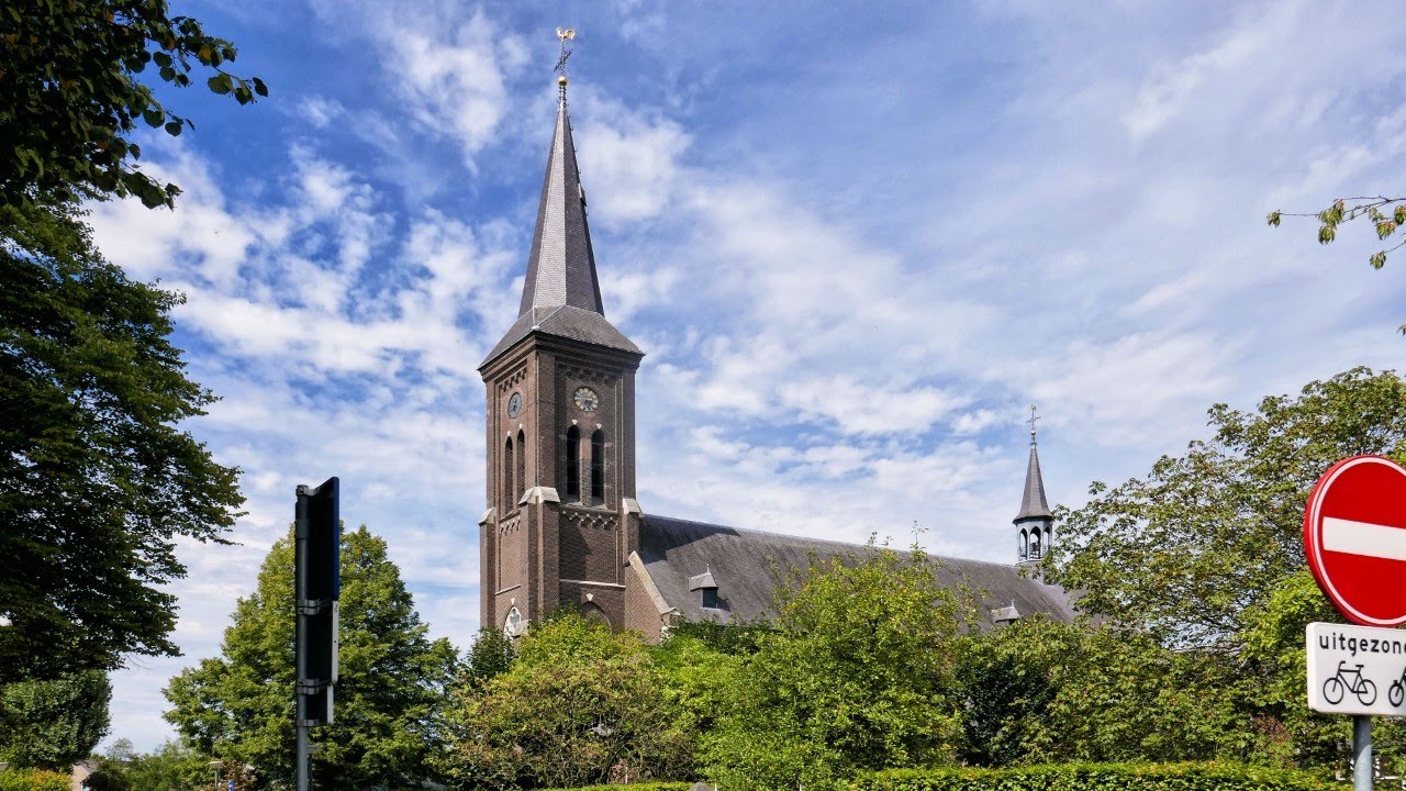 ZichtOp: Acht (NL) -  Antonius Abtkerk / 2025 productie met exclusieve microtoerisme foto's.