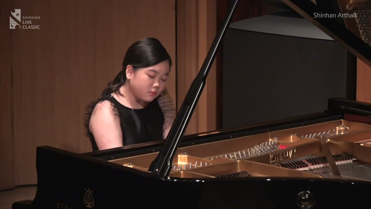 [신한라이브클래식] 서예슬 | R. Schumann Novellette op.21-no.8 in F sharp minor Op.21 No.8