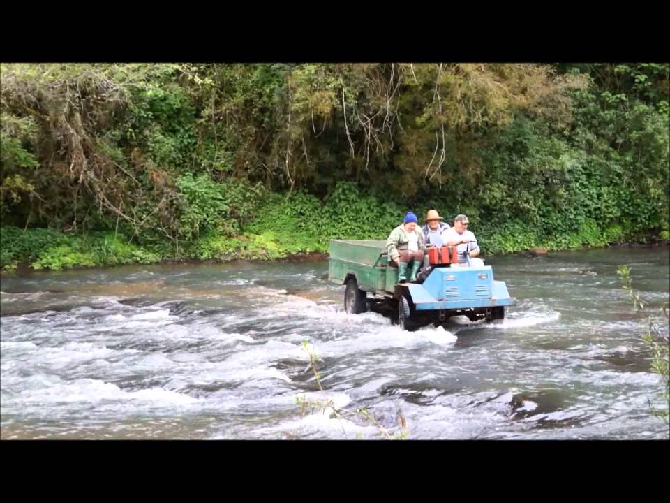 Travessia de rio em Mato Perso