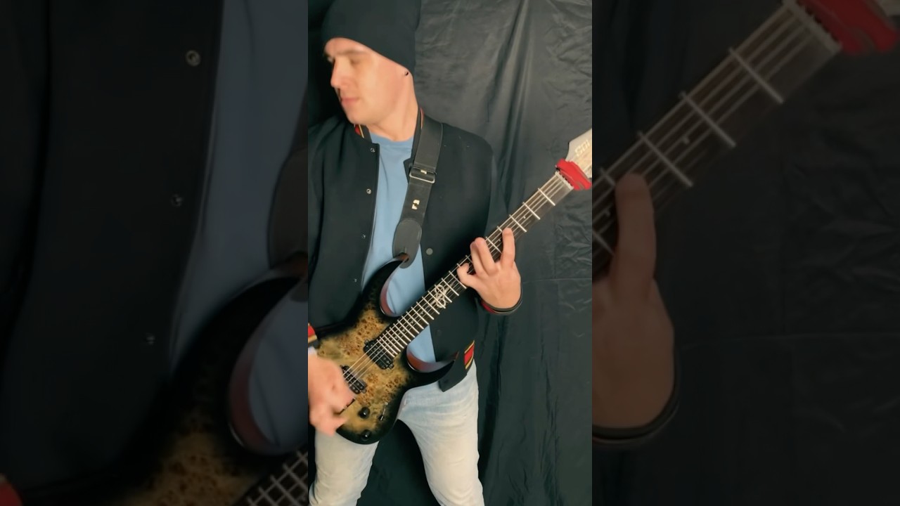 A melodic chorus on a baritone Solar S1.6 PB-27 #solarguitars #newriff #guitarplayer
