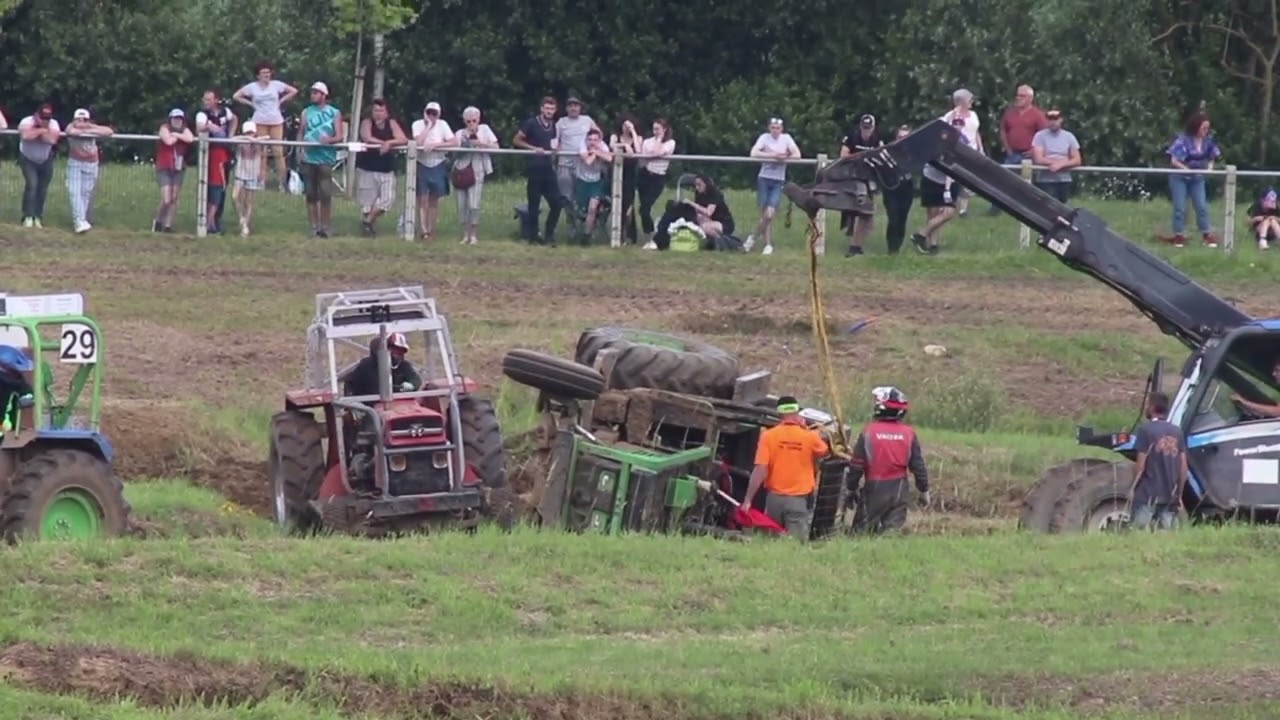 Tracto cross  laigne-en-belin renversement du tracteur N ° 53 @NationalTractoCross  2024