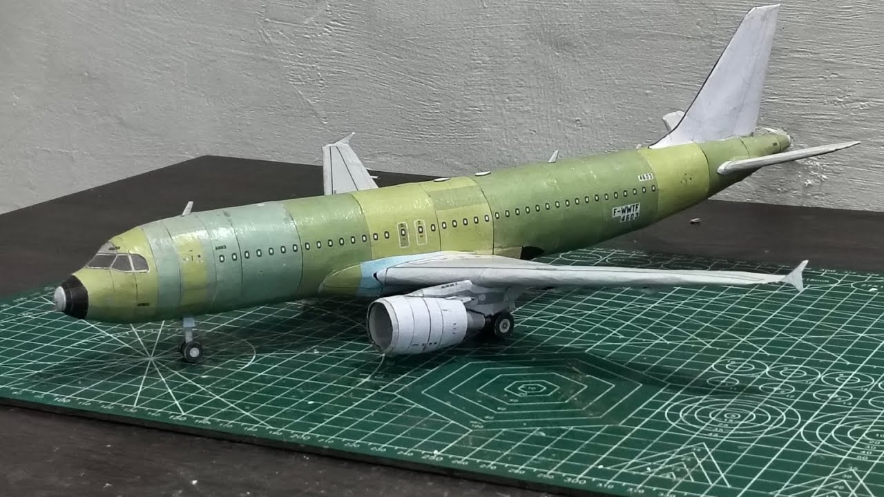 Papercraft Airbus 320-200 unpainted colors
