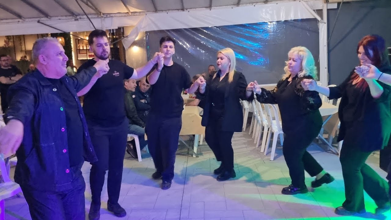 ΟΙ ΙΔΙΟΚΤΗΤΕΣ ΤΟΥ RÒOSE COFFEE BAR ΧΟΡΕΥΟΥΝ ΣΤΟ ΠΑΝΗΓΥΡΙ ΑΓΙΩΝ ΘΕΟΔΩΡΩΝ 2026 ΣΤΟ ΔΑΜΑΣΙ - ΕΛΛΗ ΚΟΣΜΑ