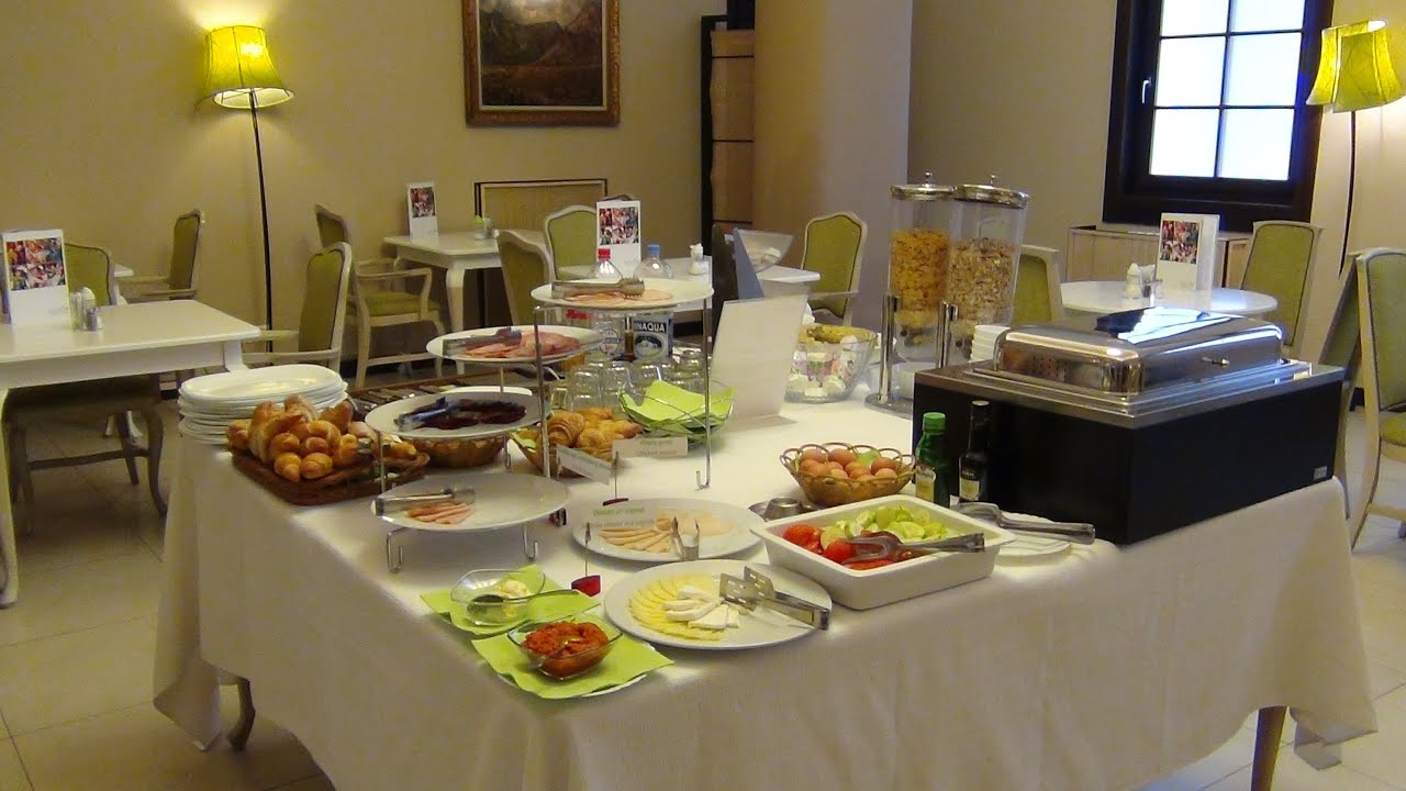Βελιγράδι - Πρωϊνό στο Excelsior Hotel