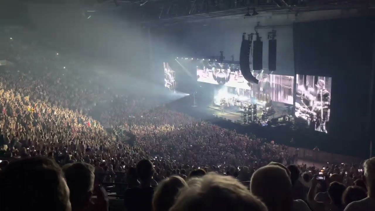 Pet Shop Boys Leeds Arena 2023 Always On My Mind