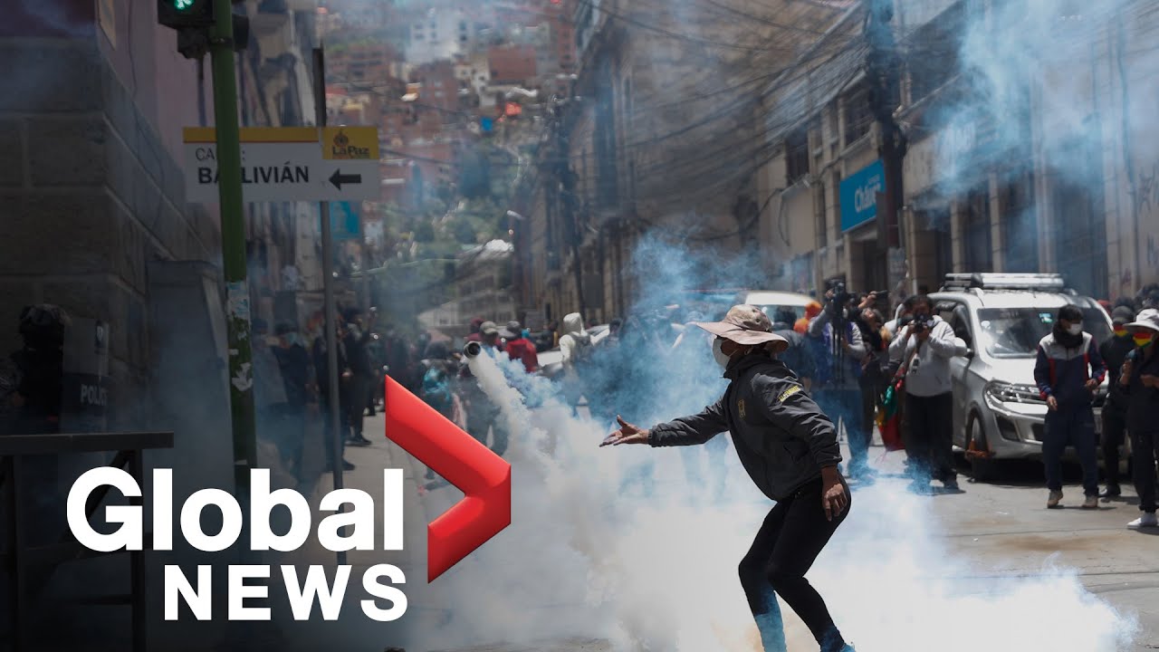Bolivia protests: Striking workers clash with police over controversial health emergency law