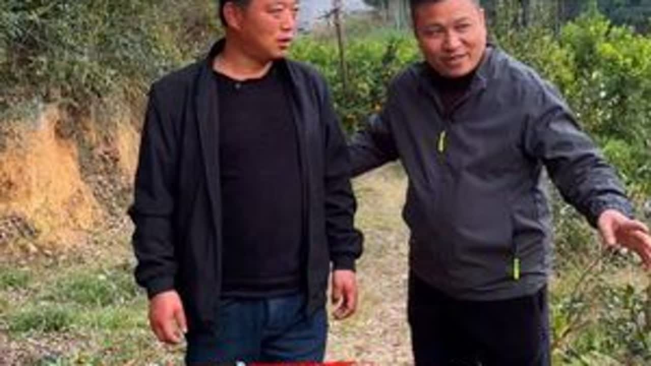 白兄弟抵江西，人生第一次出远门，他依然坚持回去放羊#孤独的牧羊人 #不一样的烟火