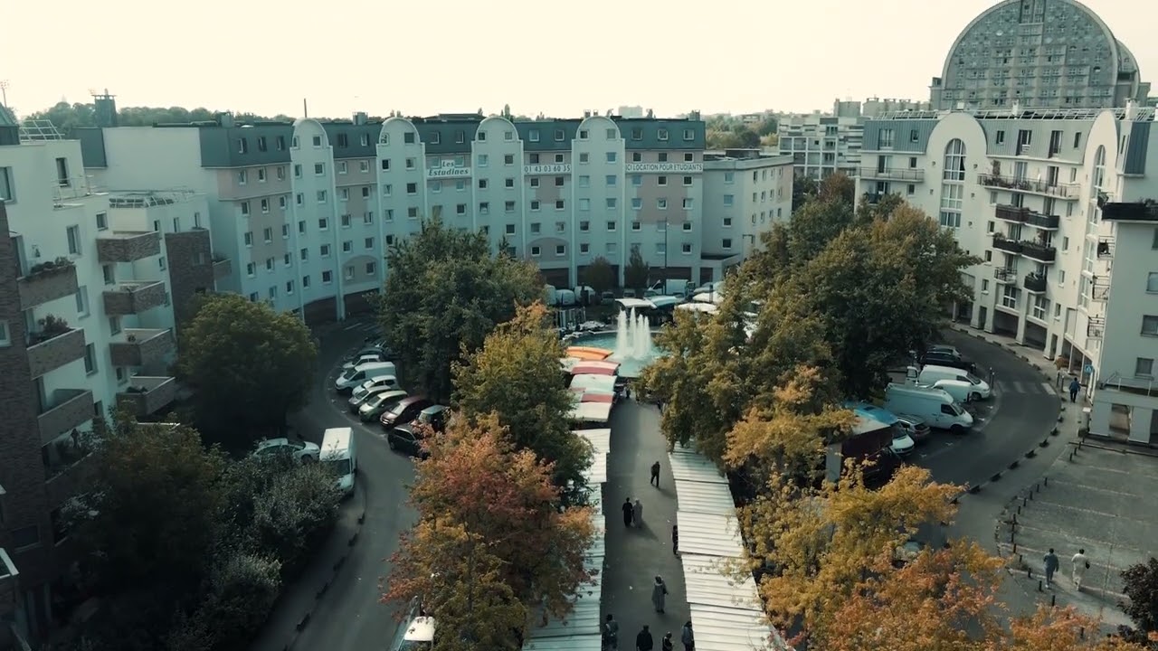 De passage sur le march&eacute; du Pav&eacute; Neuf de Noisy le Grand