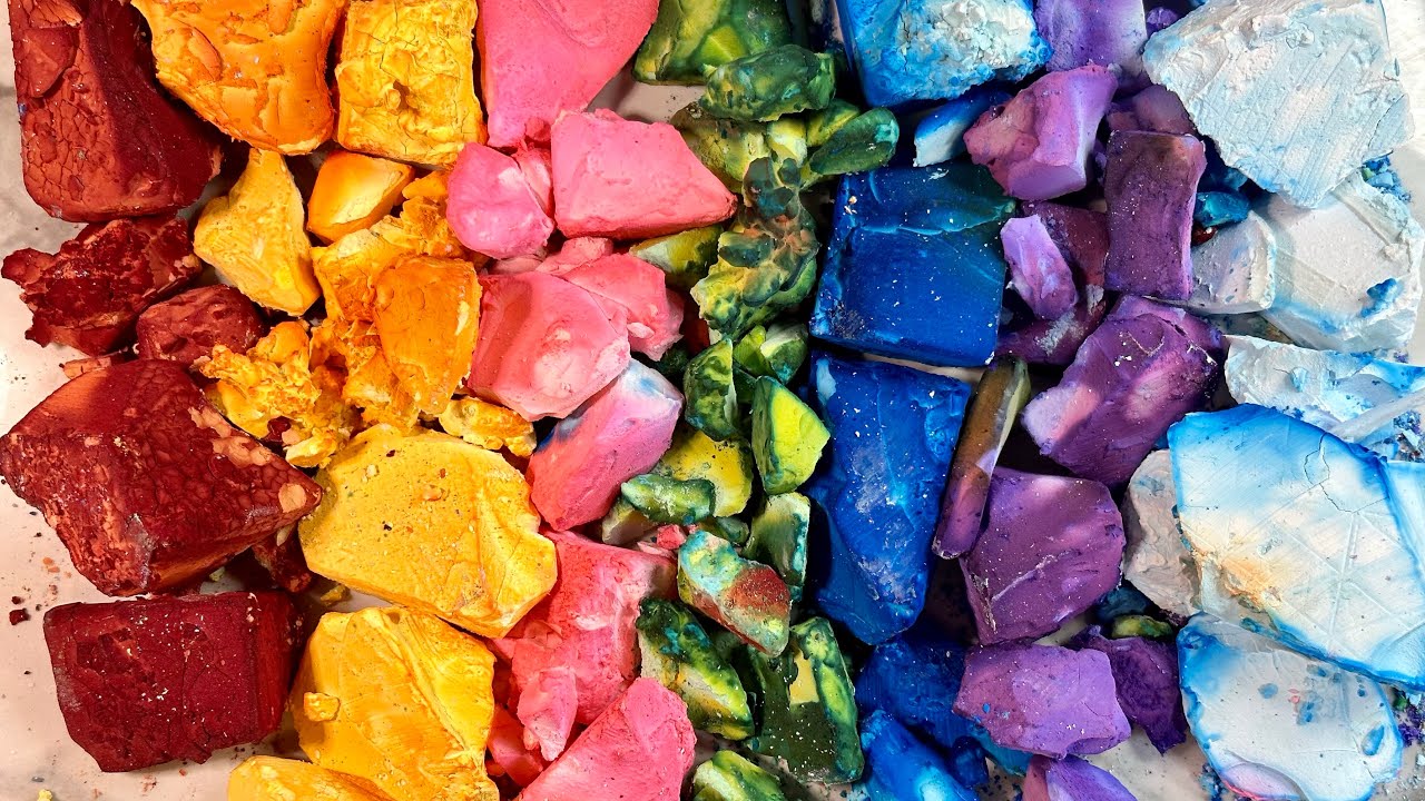 Dyed Soft Gym Chalk Chunks