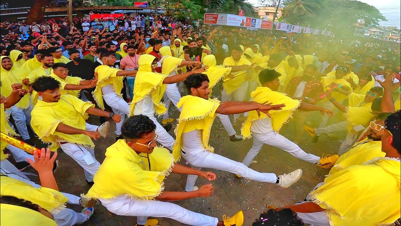 Manmatha Raasa | Young Star's Band | Masthan Galli Committee @Pattambi Fest 2022 ❤