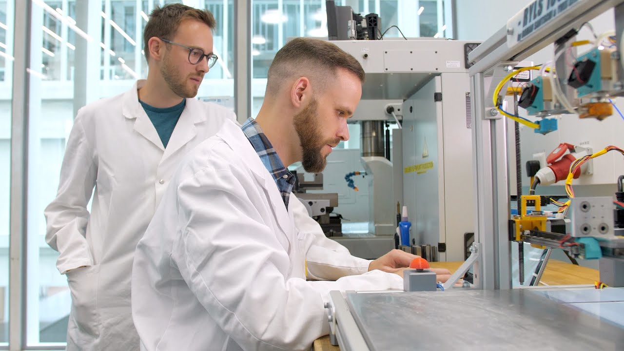 Fusseinlagen aus dem 3D-Drucker Hochschule für Life Sciences FHNW - Full version