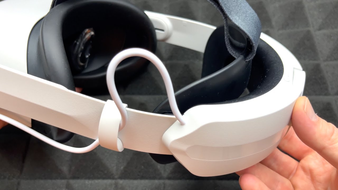 Meta Quest 2 / Oculus Quest 2 Head Strap with Battery Set Up Guide