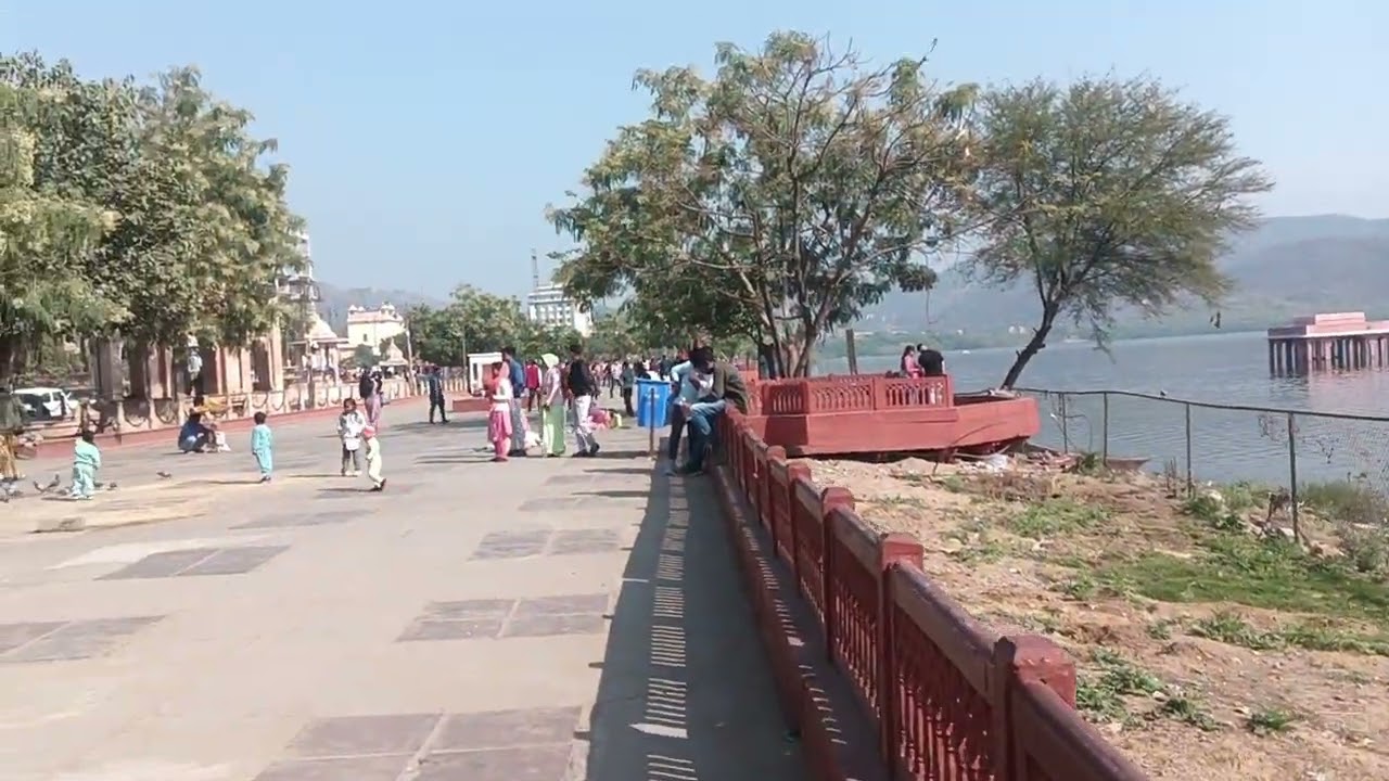 Guys jal Mahal ghumne aao bahut achcha Vivah hota Hai Kasam Se bahut achcha jagah hai