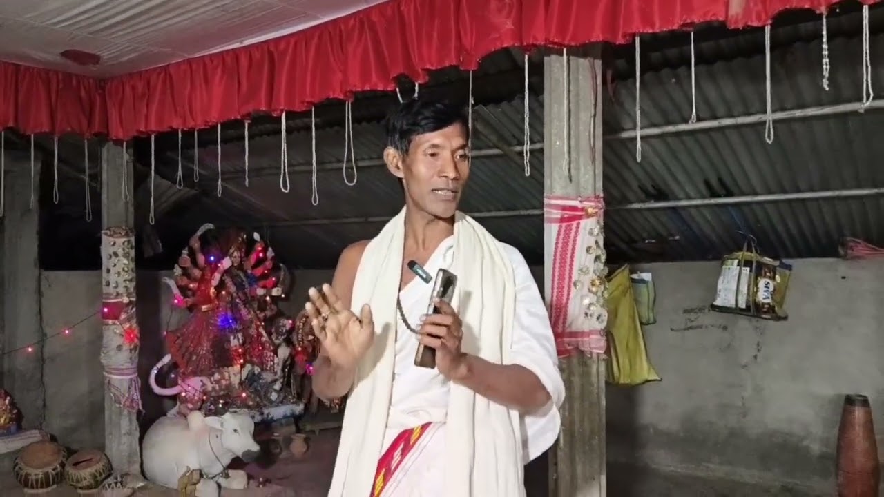 এজন পুৰুষৰ গাত আই লম্ভিলে মেখেলা চাদৰ পিন্ধি চোৱা চিতা কৰে আৰু ভবিষ্যত বাণী কৈ দিব পাৰে 