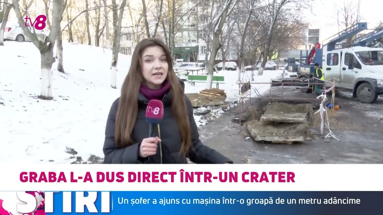 Un șofer a ajuns cu mașina într-o groapă de un metru adâncime