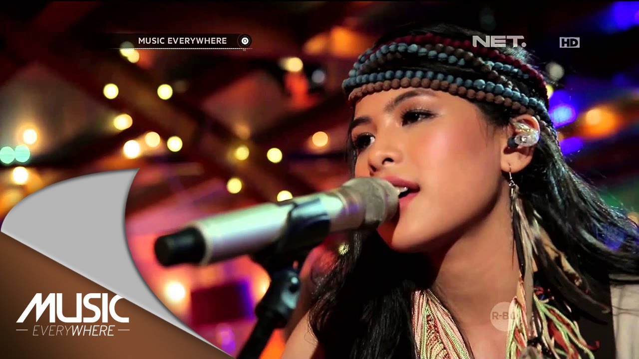 Maudy Ayunda - Lost Stars (Adam Levine Cover) (Live at Music Everywhere) *