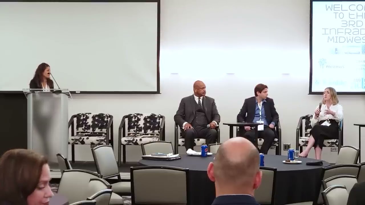 Broadband Development in the Midwest w/City of Chicago, South Bend, Hopkins Park @infraday