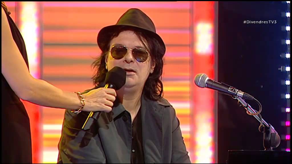 TV3 - Divendres - Adrià Puntí ens interpreta en directe 
