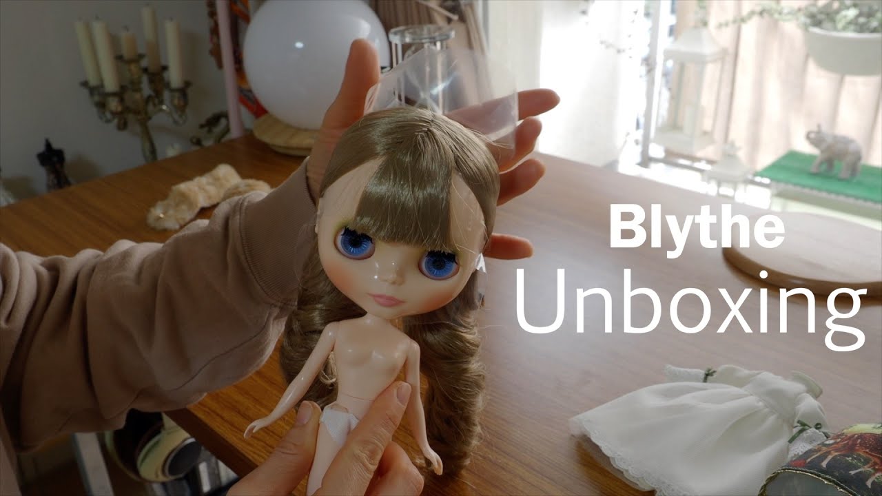 Unboxing Neo Blythe 