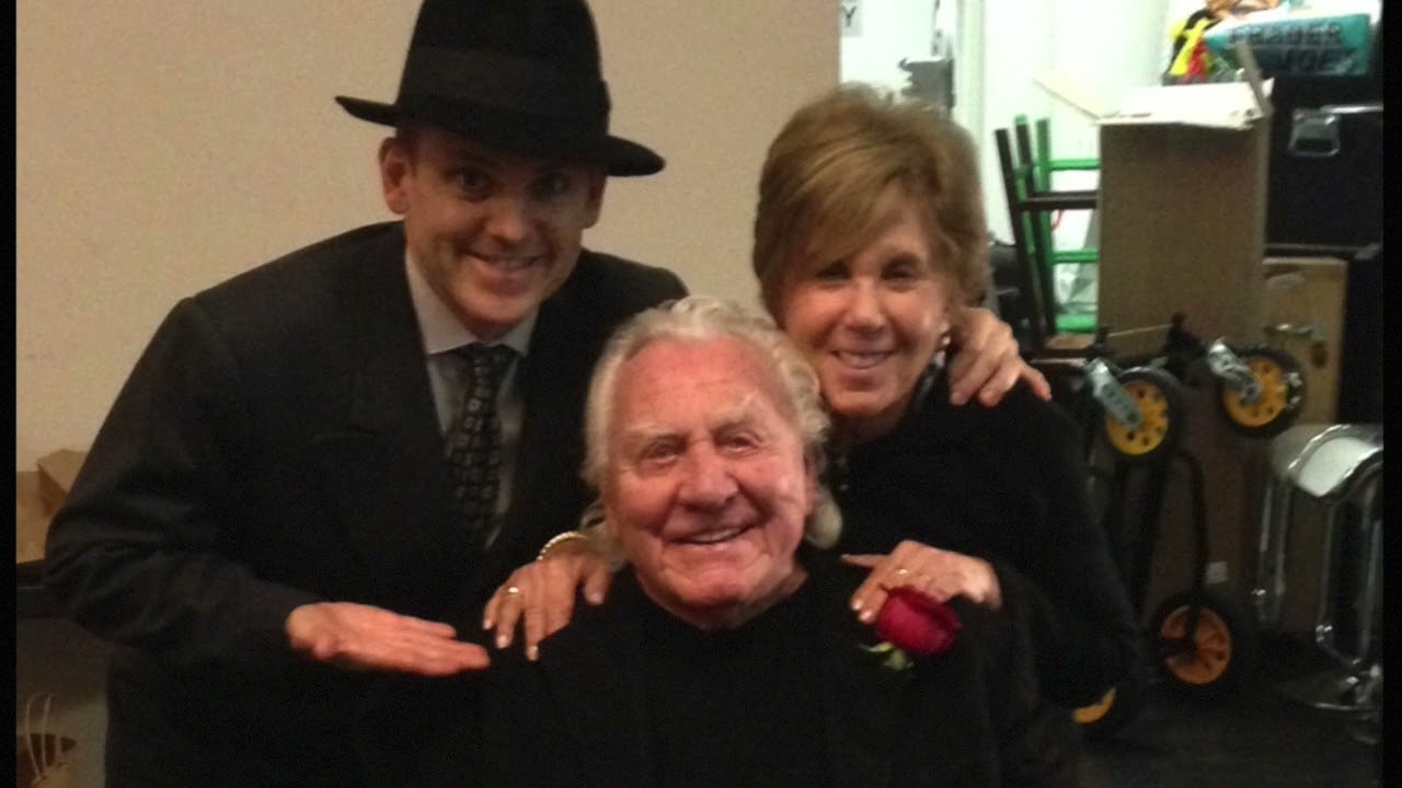 Audio: 'King of Voice-Overs' Joe Sirola Records TV Spot for Off-Broadway's CAGNEY