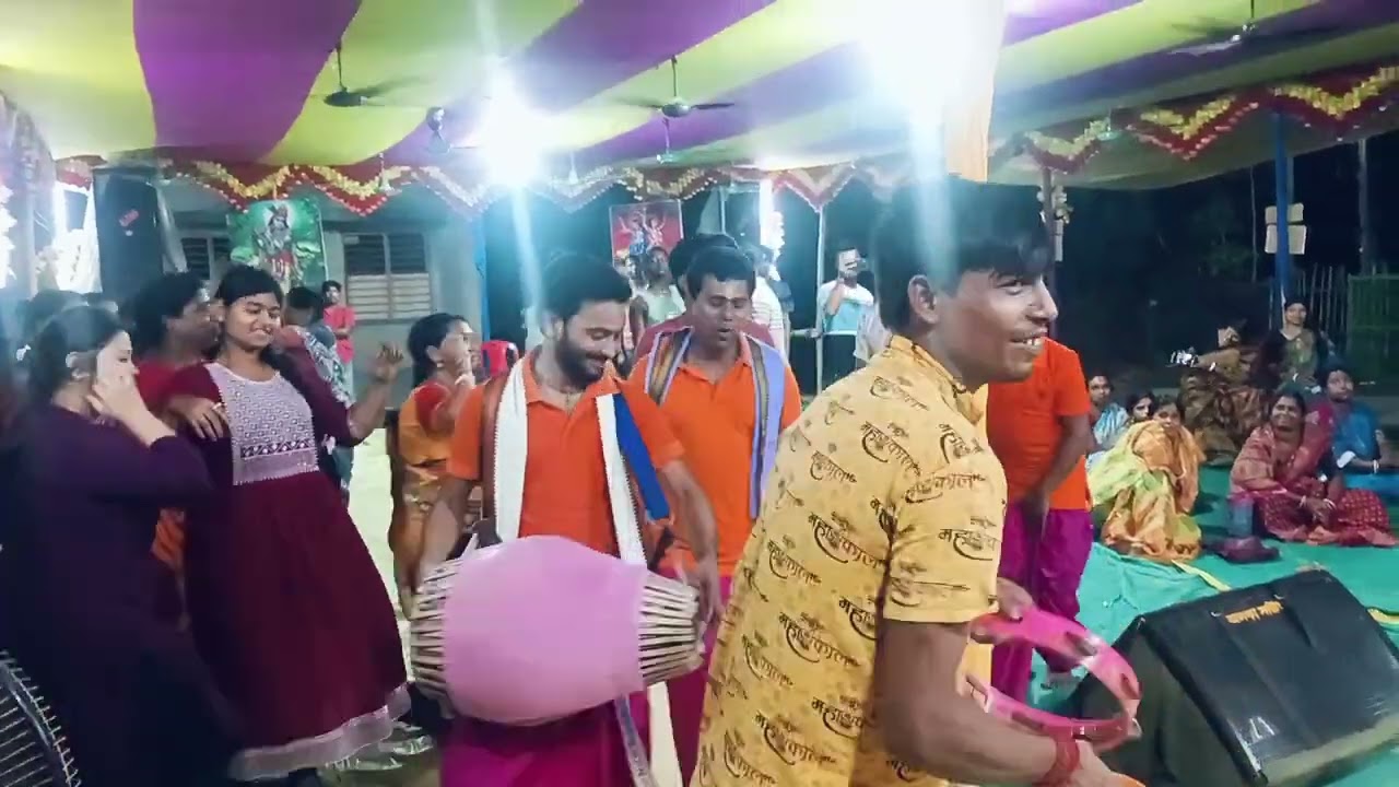 শিল্পী রমেশ হাজরা মুর্শিদাবাদ রেজিনগর ভিডিও ভালো  লাগলে 👍 করুন রাধে রাধে 🙏🙏