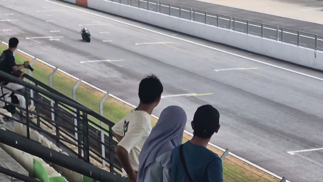 Dobre rano z okruhu Sepang 2, Malaysia