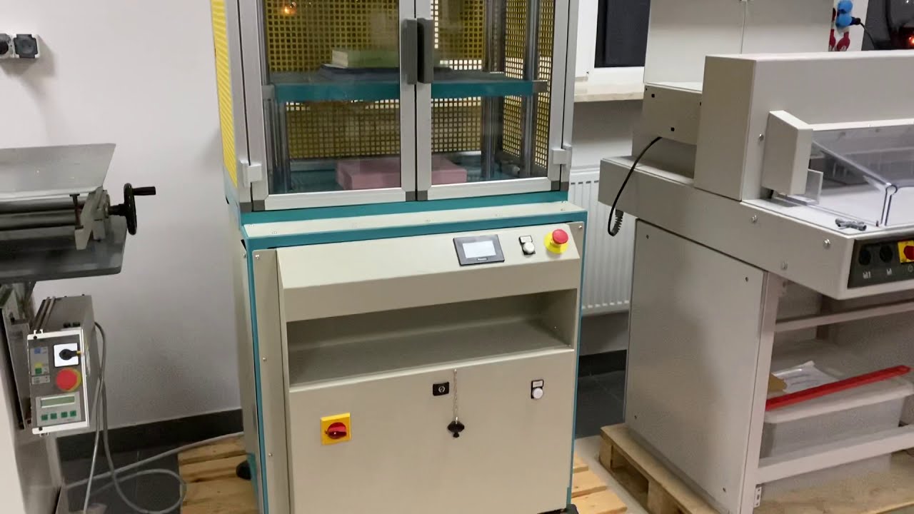 CMC Italia Q-Press book press
