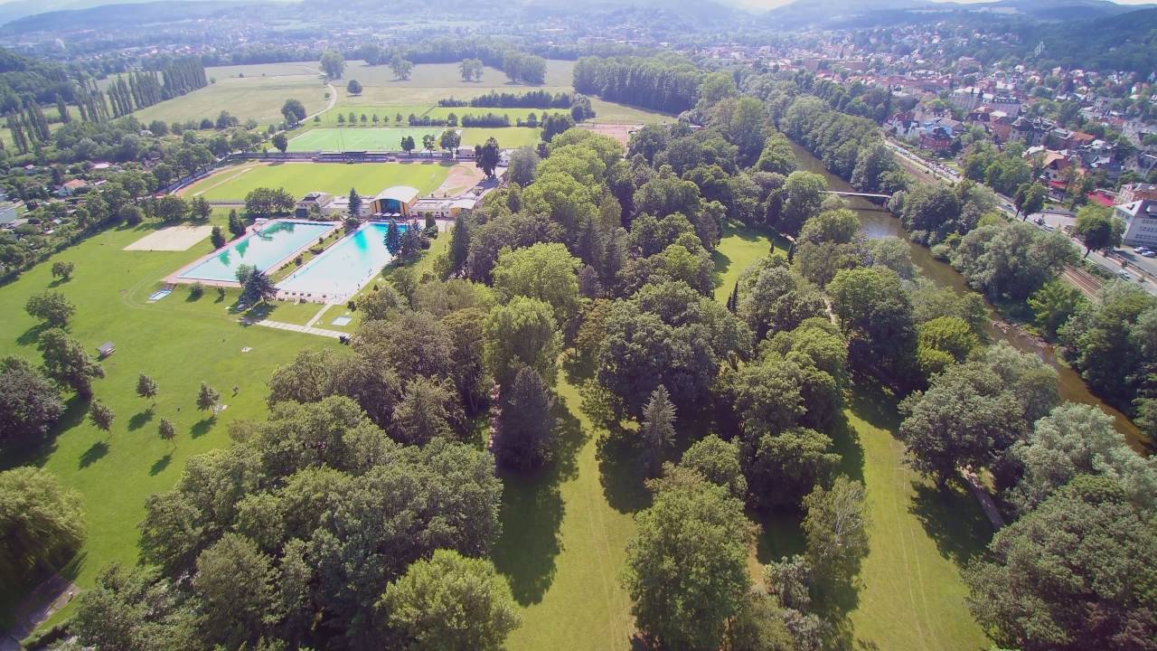 Rudolstadt, mit dem Copter vom Heinepark aus gefilmt