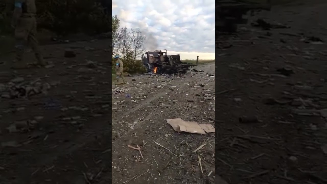 Ukrainian soldiers ambush Russian convoy - Ukraine War Video