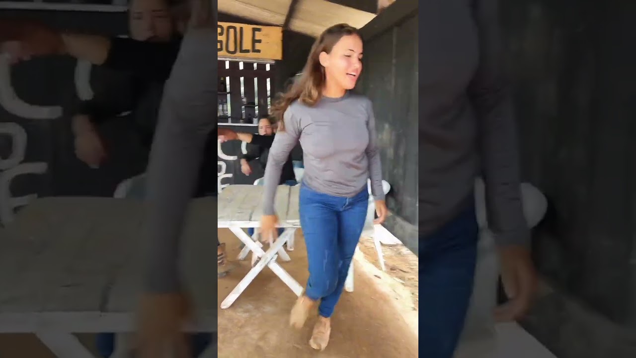 ￼ Hoje o Miguel teve que sair mais rápido do bar