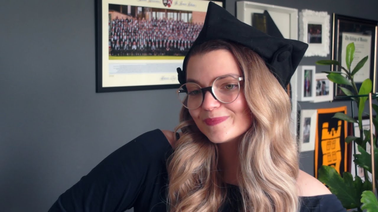 Do Oxford Students wear uniforms? SUB FUSC