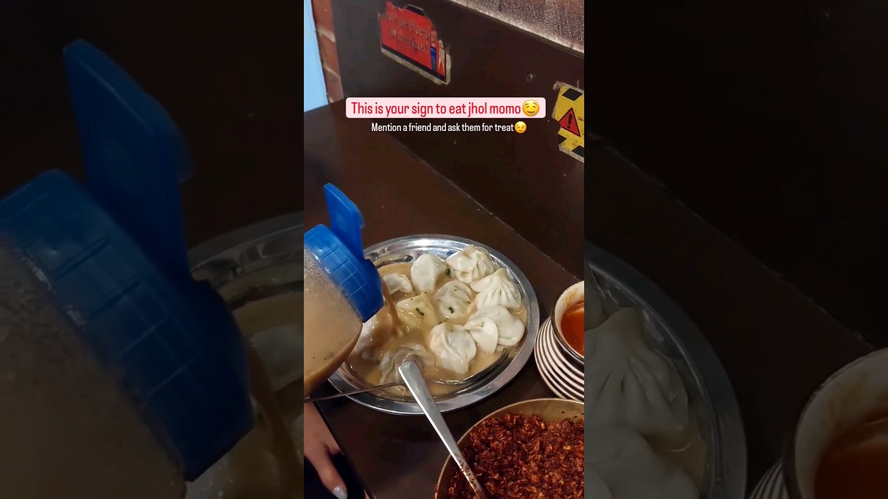 This is your sign to eat jhol momo🤤🤌 | Nepali Jhol Momo | Local Jhol Momo