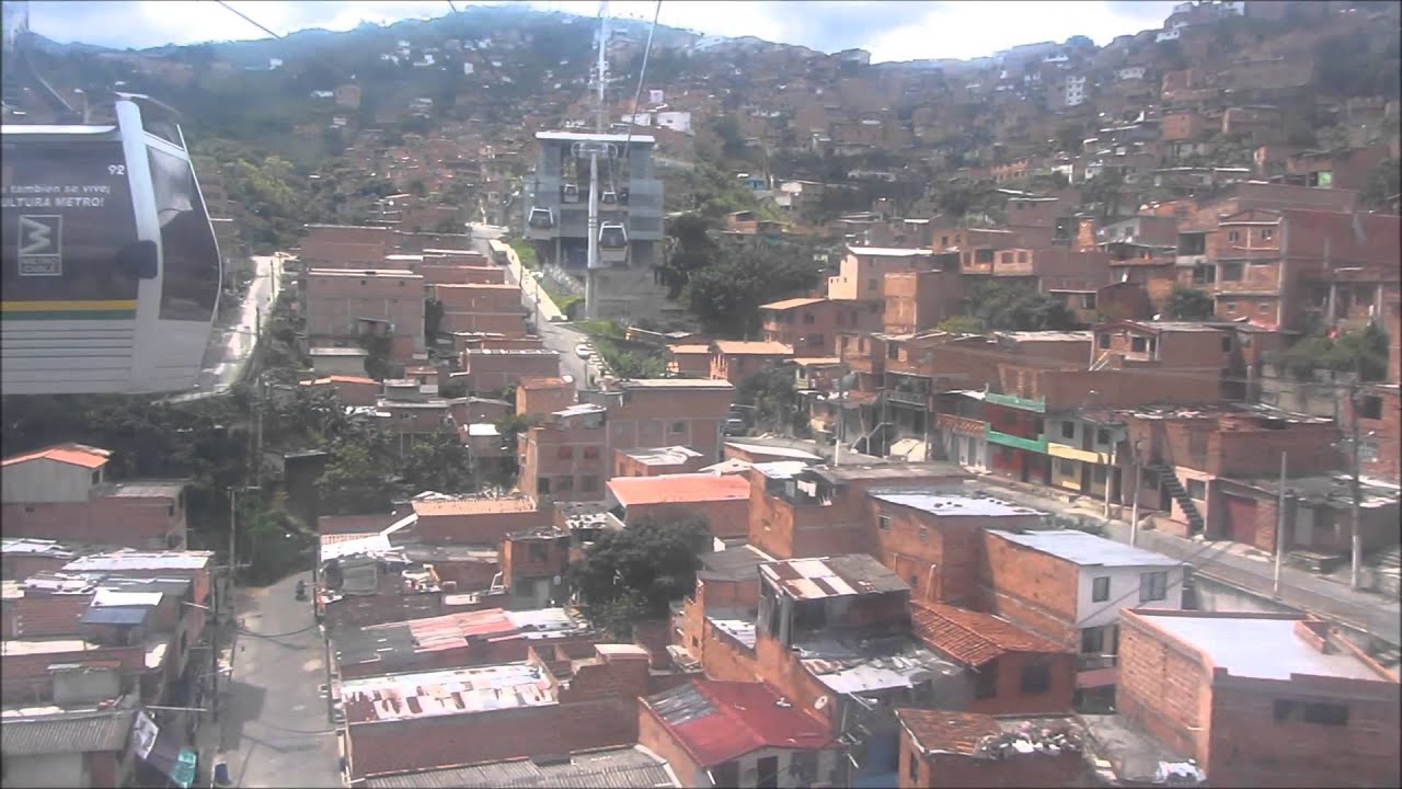 A ride in the Cable Car of Medellin Colombia - Full trip - Teleférico Medellin - Téléphérique
