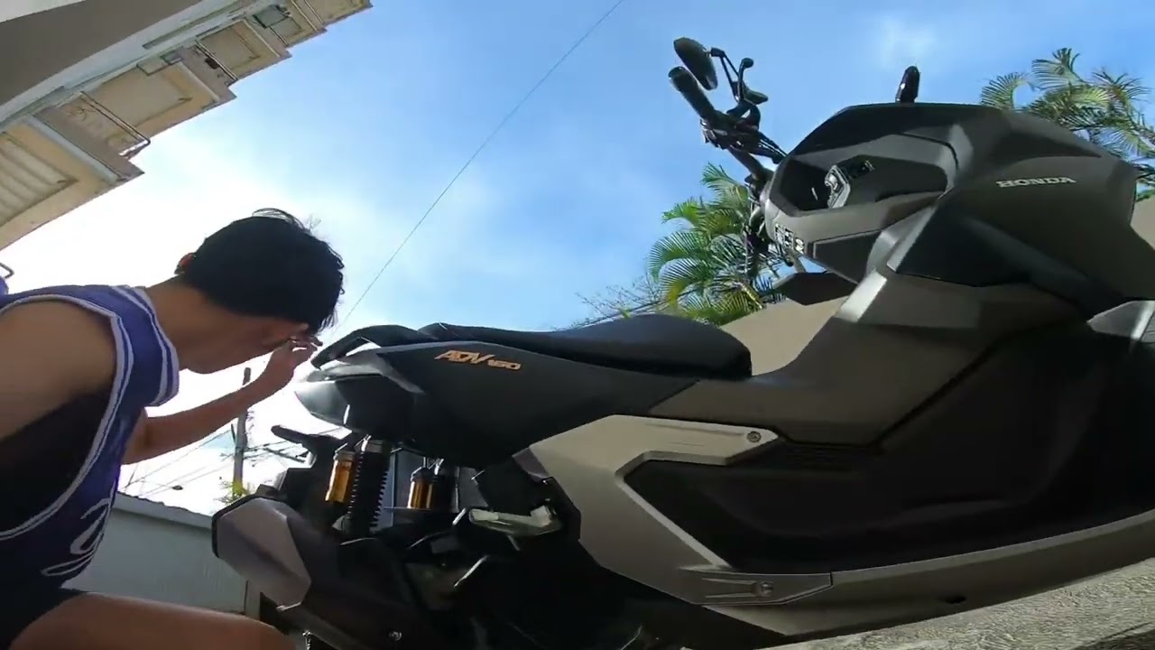 ADV 160 tire hugger installation
