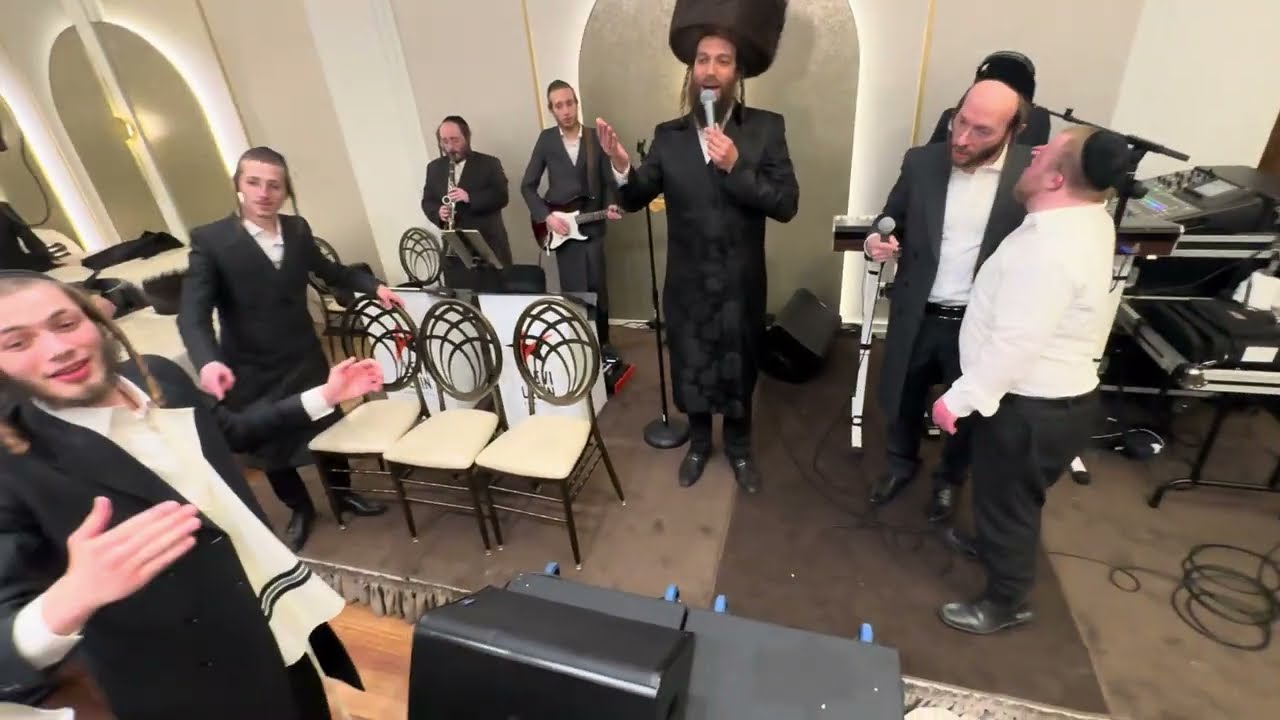 Shimmy’s Wedding / Kumzits | Singers Beri Weber & Menachem Moskowitz | 🎹 Levy Lesin on the Keys.
