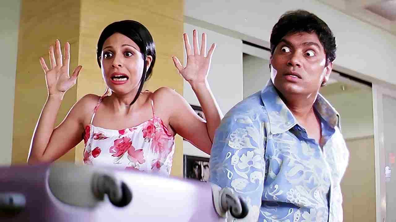 मुझे लगा इसके अंदर पैसे होंगे, लेकिन निकला कुछ और 😃 | Johnny Lever Comedy Scene