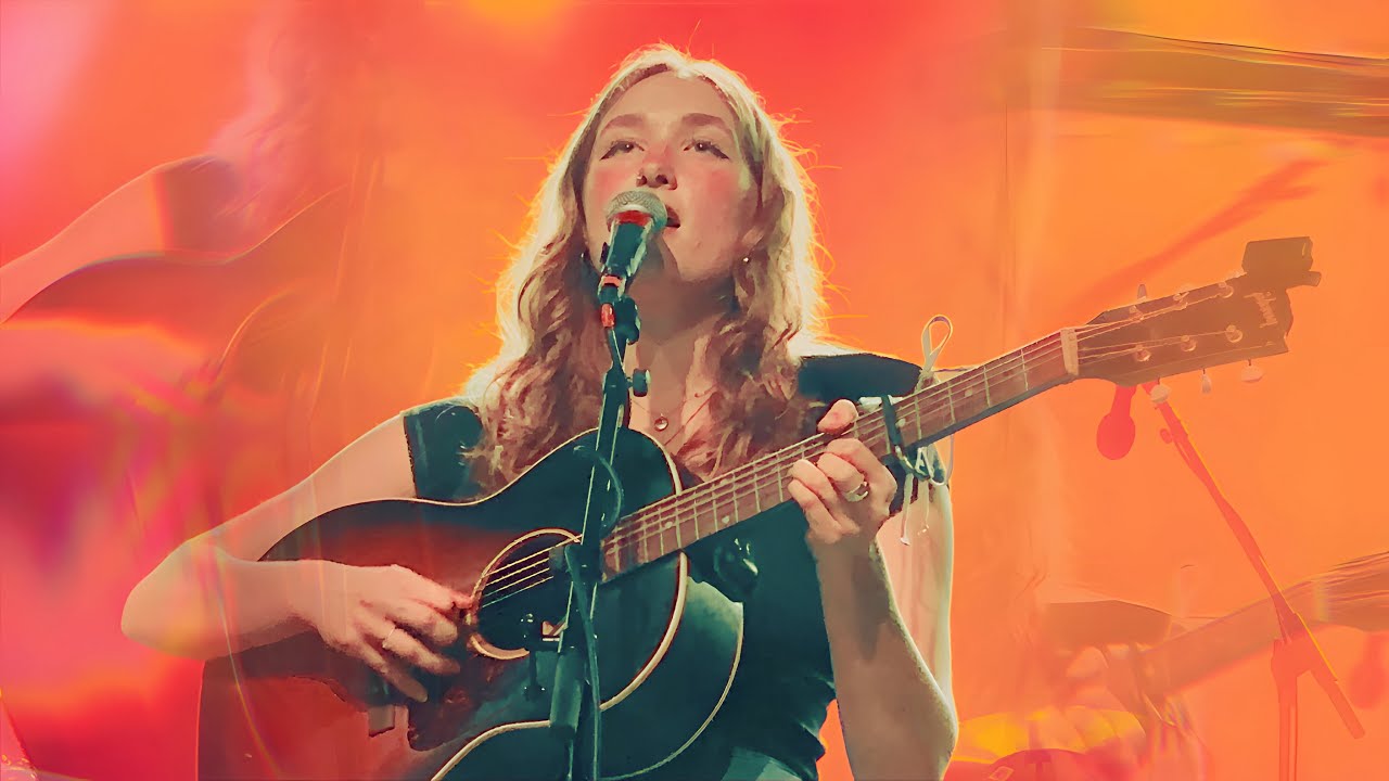 Bella White • 10/17/23 • LIVE • Charlotte, NC (Full Set) Opening for (Band of Horses)