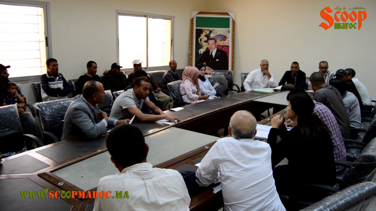 انطلاق دورة استثنائية لجماعة اخميسات الشاوية على صفيح ساخن واختتامها بمحاصرة سيارة الرئيس