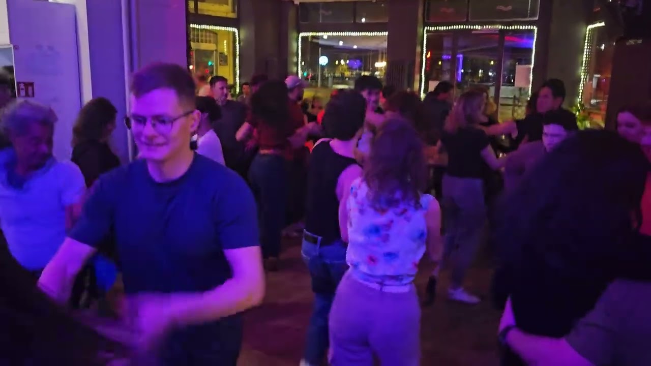 Salsa bachata les vendredis rue l'école de médecine 2 , 1205 Genève 