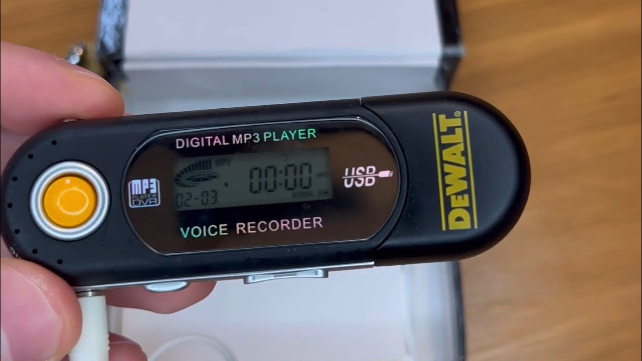 Shocking is working😱Dewalt Digital MP3 player, all people forget it😞#mp3 #digital #dewalt #foryou