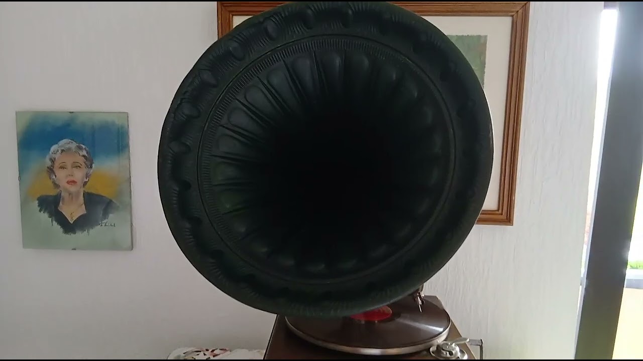 Trichtergrammophon von 1915 spielt schöne Weihnachtsplatte der 1930er Jahre 