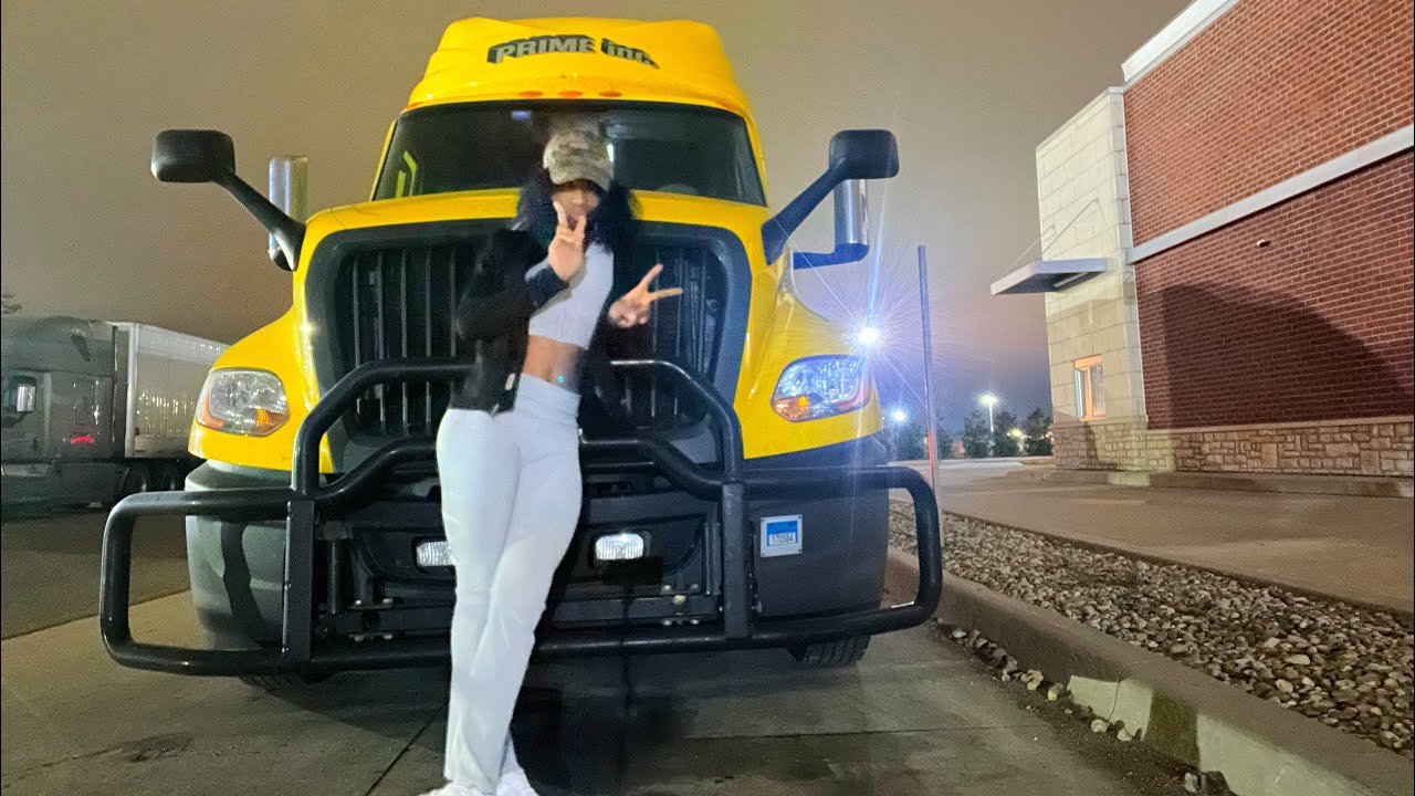 Жизнь женщины-дальнобойщицы! Видеоблог WeeklyTrucking! 4 доллара за милю на этой неделе, 1650 миль