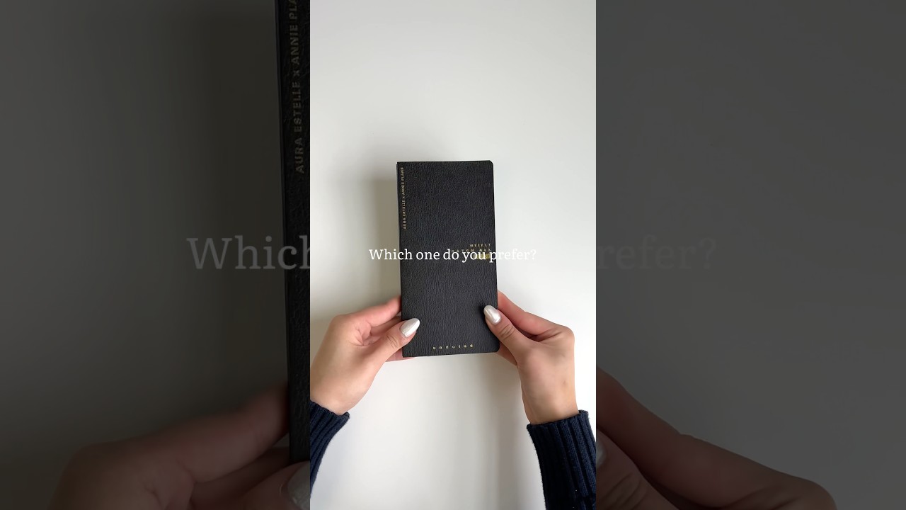 Which one do you prefer? #plannerjunkie #planneraddict #journal