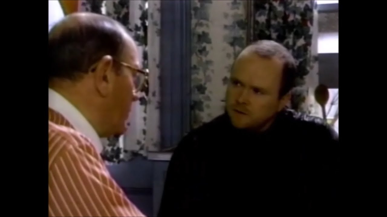 EastEnders - Frank & Phil plot the car lot fire + David wants Ian's stall (17th February 1994)