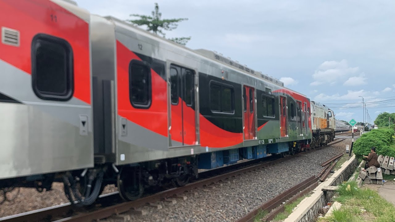 MOMENT PENGIRIMANAN KRL TRANSET 7A GUNA PENAMBAHAN JALUR JABODETABEK 
