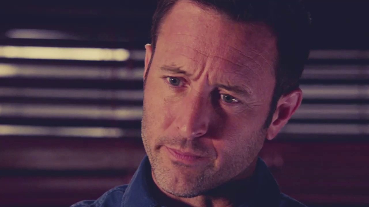 ALEX O'LOUGHLIN - Private Emotion